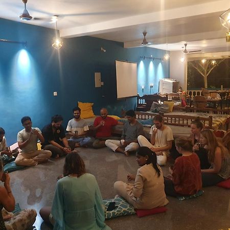 Unearth Hostel Auroville Bagian luar foto