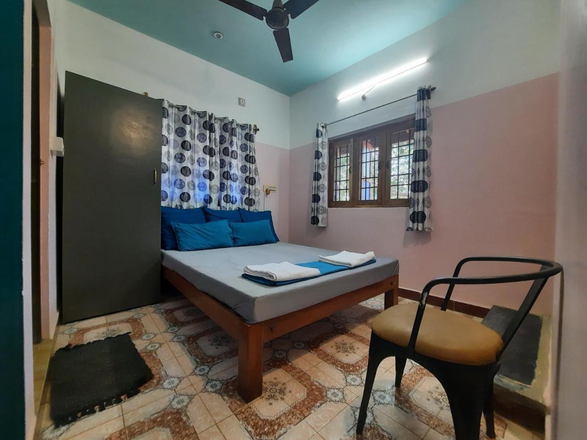 Unearth Hostel Auroville Bagian luar foto