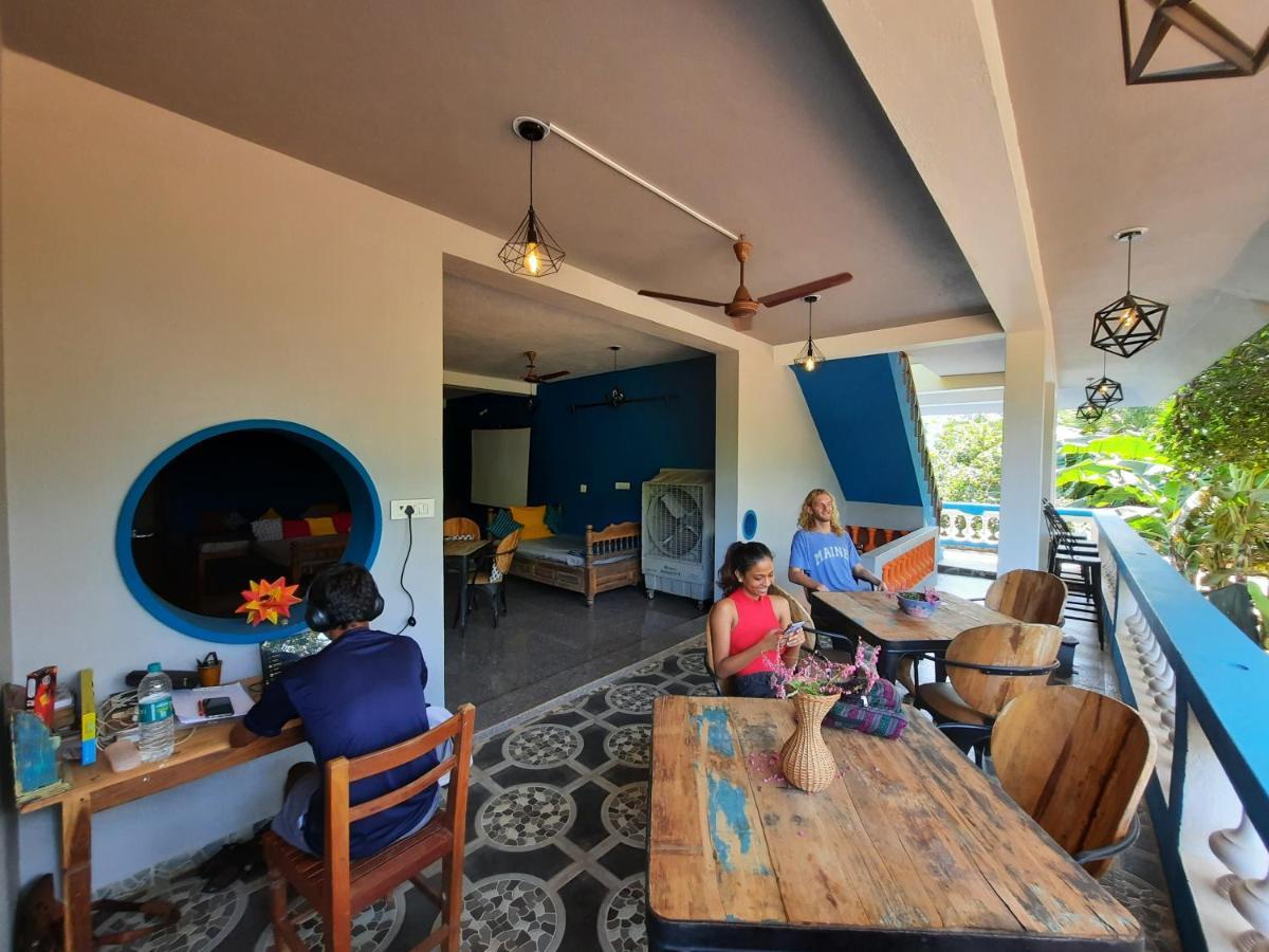 Unearth Hostel Auroville Bagian luar foto