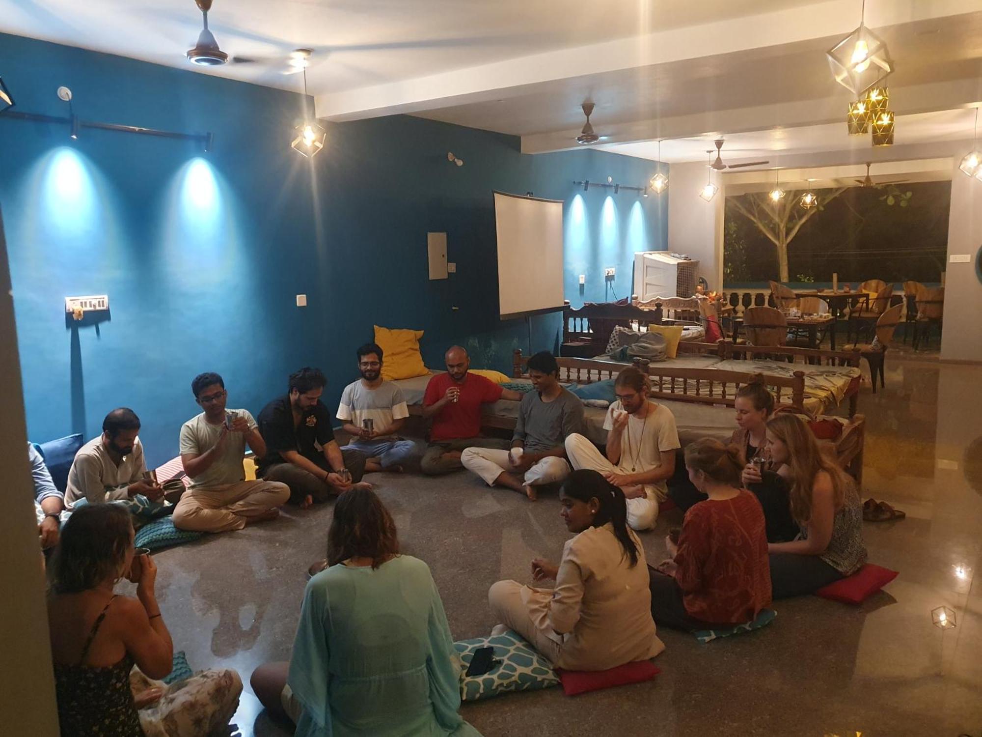 Unearth Hostel Auroville Bagian luar foto